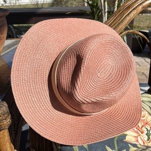 NWOT Madewell Weaved Summer Hat. M-L.  Beautiful soft